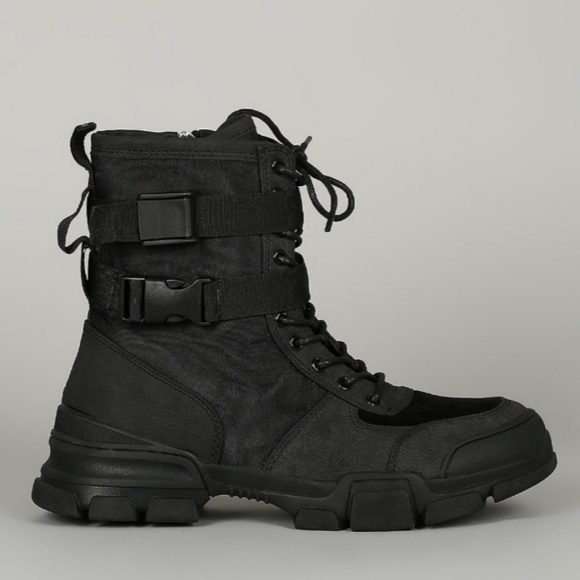 Last size 7 đź–¤Buckled Lace-Up Lug Flatform Boot - Picture 4 of 7